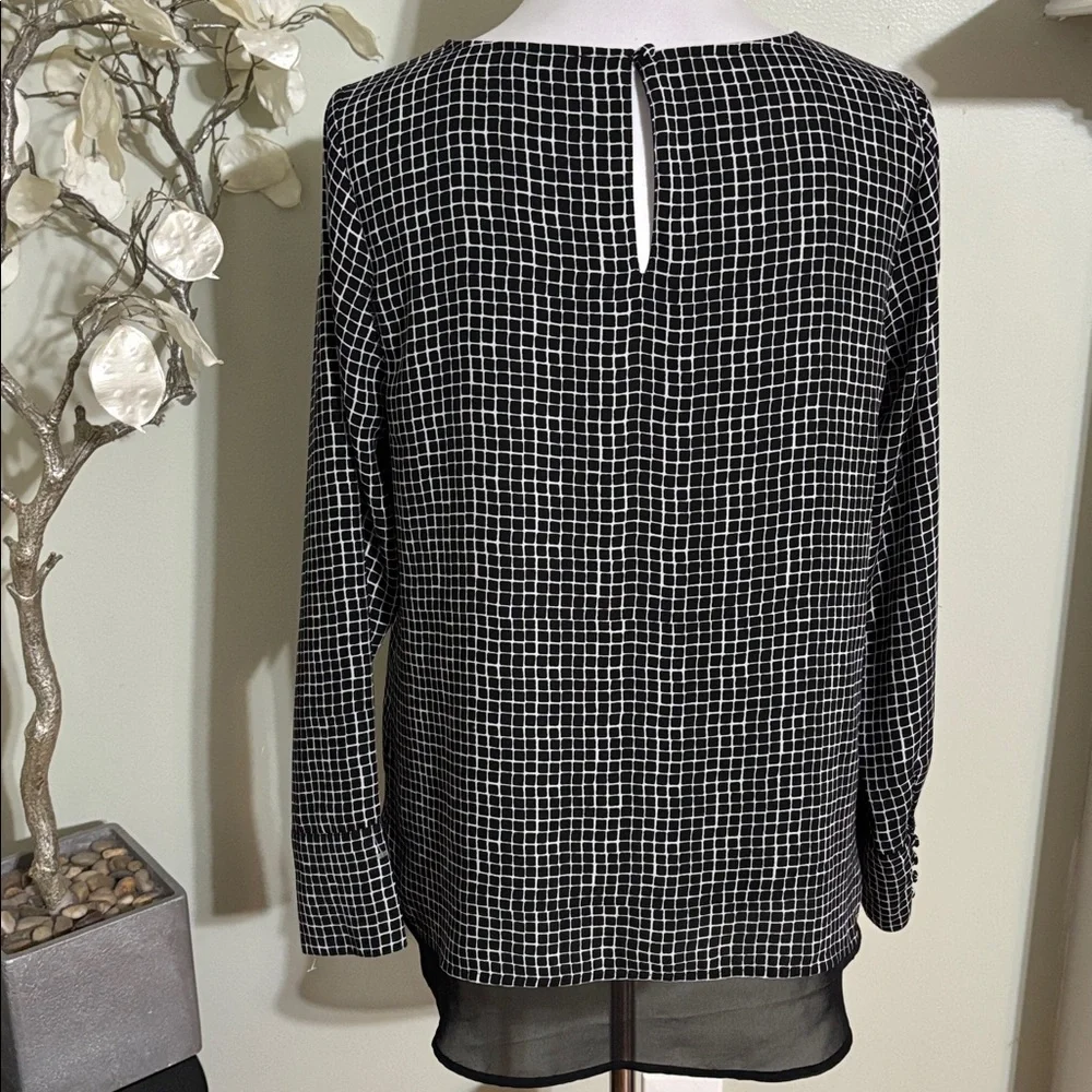 The Limited Monochrome Grid Blouse